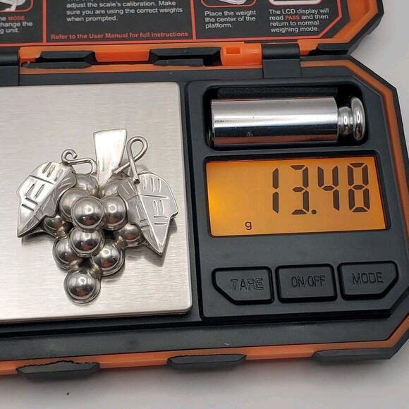 Vintage 925 Taxco Mexico Sterling Silver Grapes Brooch / Pendant - Picture 8 of 8